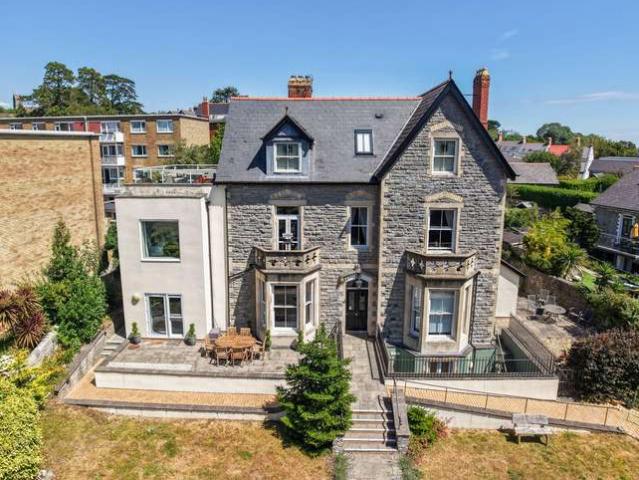 Apartment for sale in Penarth Marina, Penarth
