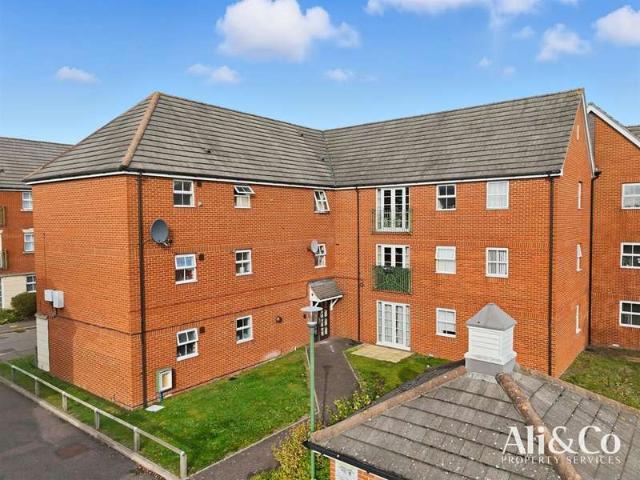 Apartment for sale in Grays, Essex