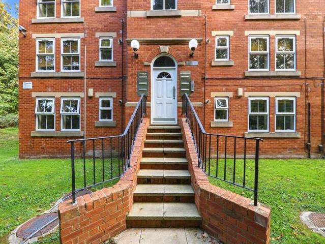 Apartment for sale in Meanwood, Leeds
