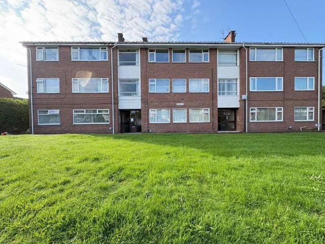 Apartment for sale in London Borough of Ealing, Park Royal