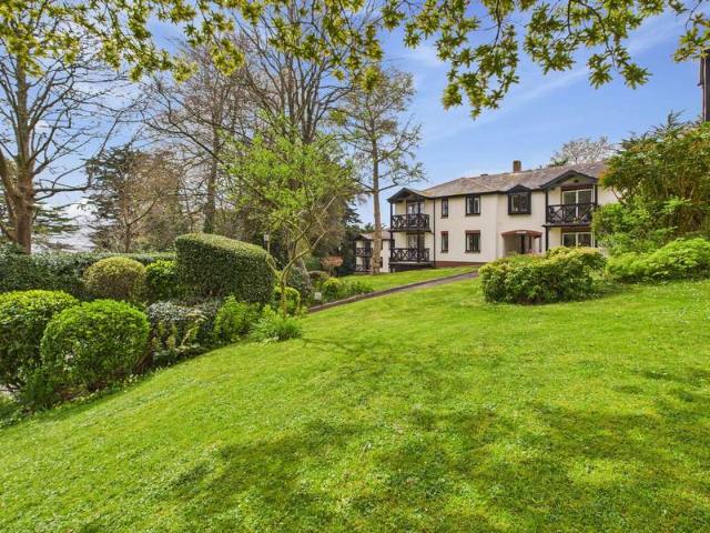 Apartment for sale in Budlake, Devon