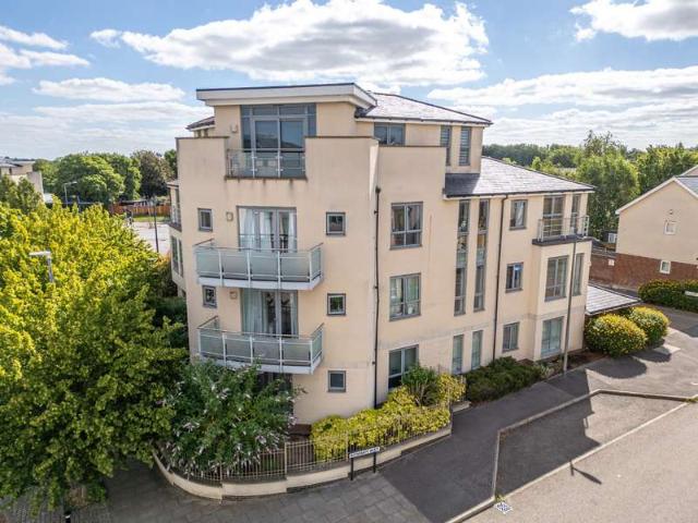 Apartment for sale in Rosherville, Gravesham