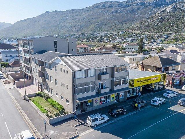 Apartment for rent in Cape Town Ward 64, Fish Hoek