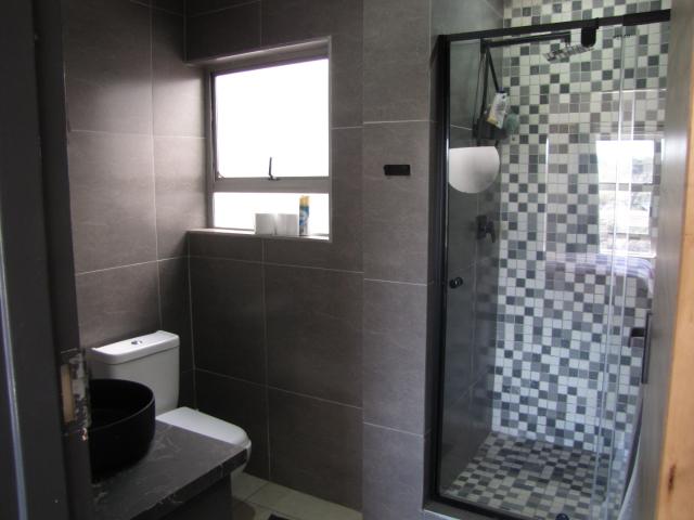 Apartment for sale in Oranjeville, Free State