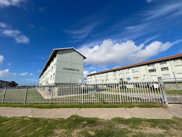 Apartment for sale in Port Elizabeth, Eastern Cape