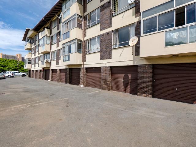 Apartment for sale in Kingsburgh, Kwazulu-natal