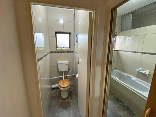 Apartment for sale in Kingsburgh, Kwazulu-natal