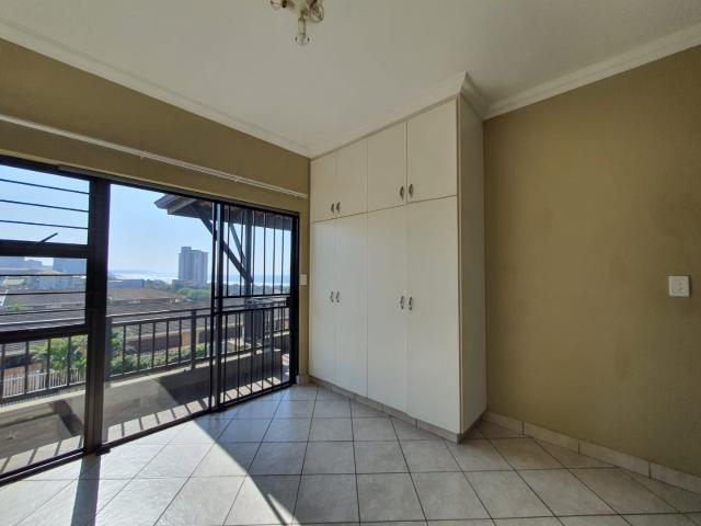 Apartment for sale in Kingsburgh, Kwazulu-natal