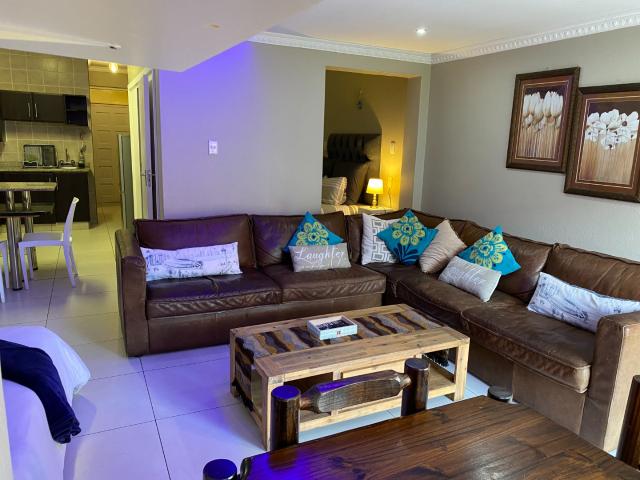 Apartment for sale in Kingsburgh, Kwazulu-natal