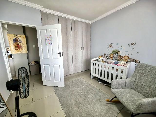 Apartment for sale in Kingsburgh, Kwazulu-natal