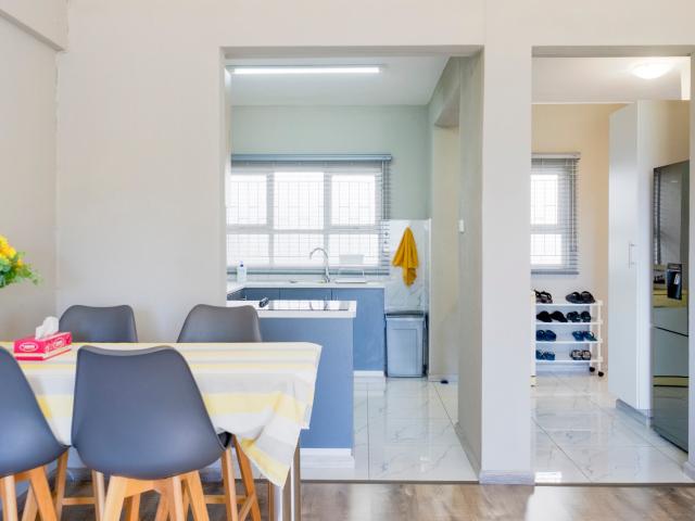 Apartment for sale in Kingsburgh, Kwazulu-natal