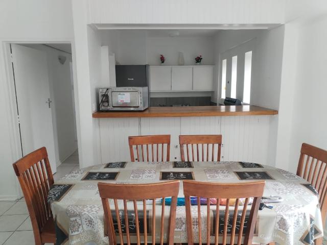 Apartment for sale in Kingsburgh, Kwazulu-natal