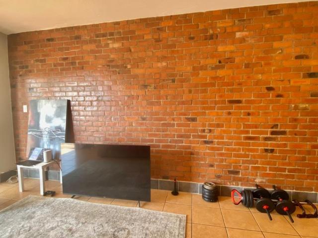 Apartment for sale in Vosloorus, Gauteng