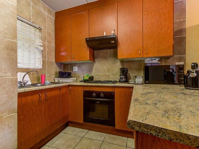 Apartment for sale in Glenmarais, Ekurhuleni