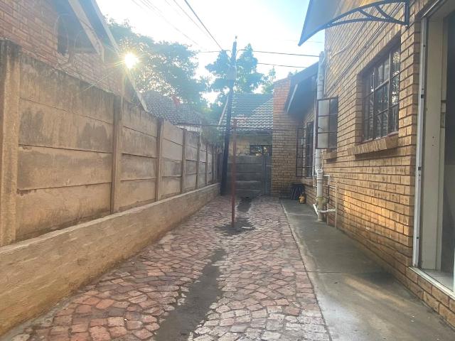 Apartment for sale in Tlhabane, North West