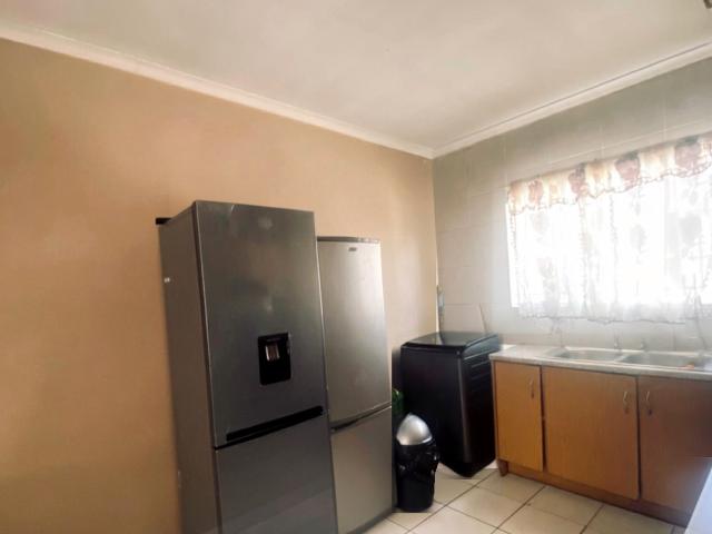 Apartment for sale in Tlhabane, North West