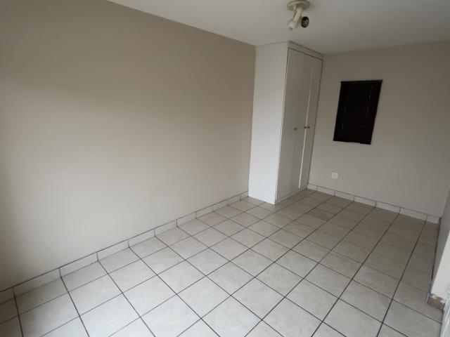 Apartment for sale in Vosloorus, Gauteng