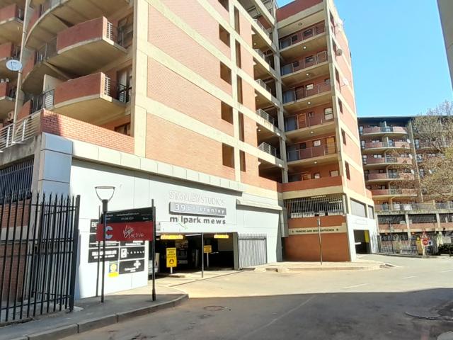 Apartment for sale in Vosloorus, Gauteng