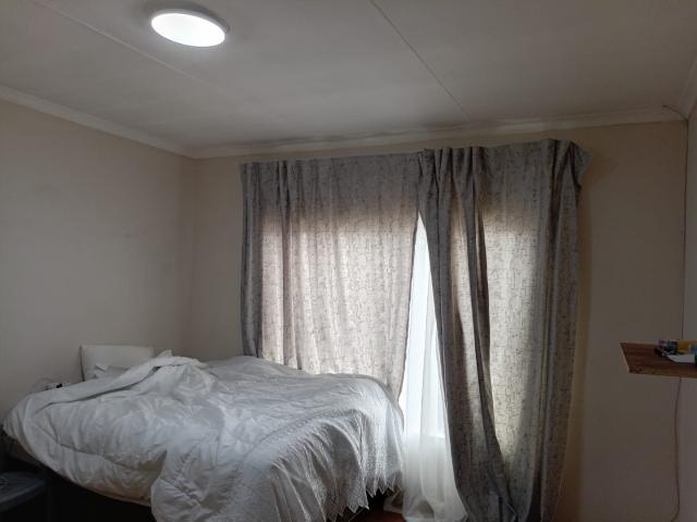 Apartment for sale in Hartbeespoort Dam Nature Reserve, North West