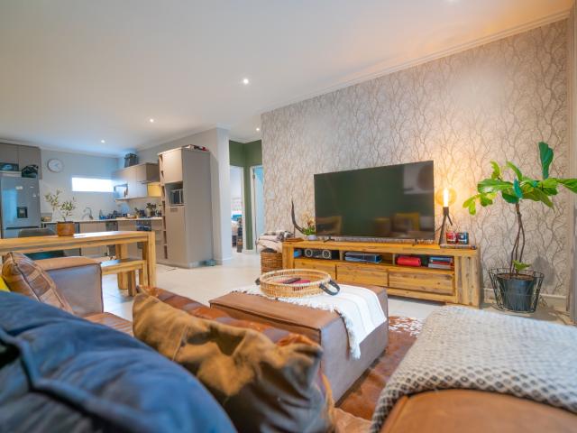 Apartment for sale in Alexandra, Gauteng
