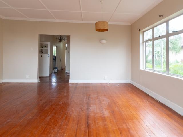 Apartment for sale in Seaview, Kwazulu-natal