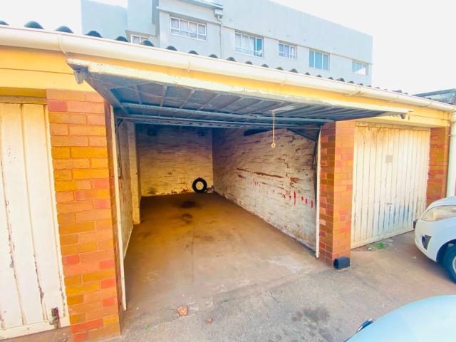 Apartment for sale in Seaview, Kwazulu-natal
