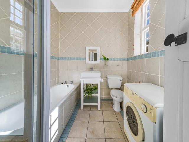 Apartment for sale in Cape Town, Western Cape