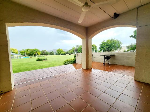 Apartment for sale in Hartbeespoort Dam Nature Reserve, North West