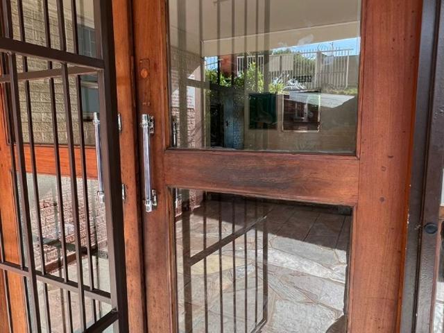 Apartment for sale in Seaview, Kwazulu-natal