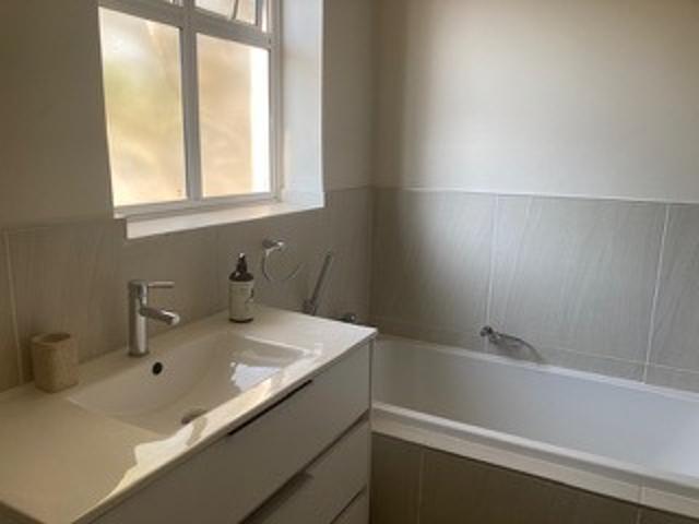 Apartment for sale in Rosebank, Gauteng