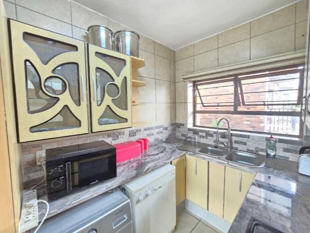 Apartment for sale in Vosloorus, Gauteng
