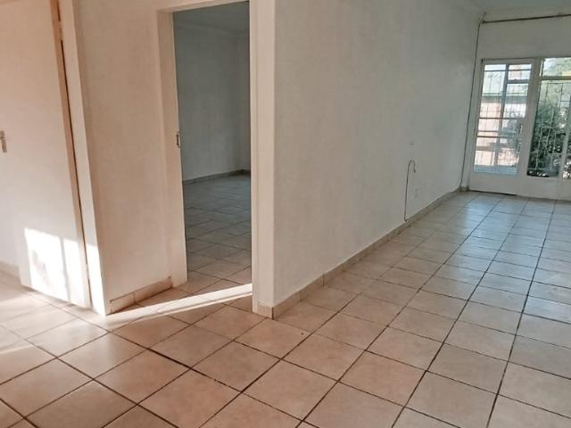 Apartment for sale in Vosloorus, Gauteng