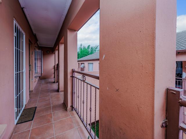 Apartment for sale in Vosloorus, Gauteng