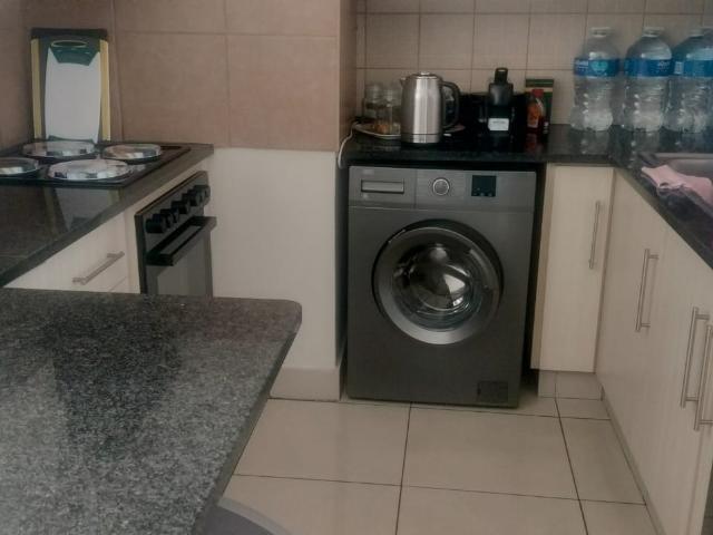 Apartment for sale in Dr Kenneth Kaunda, North West