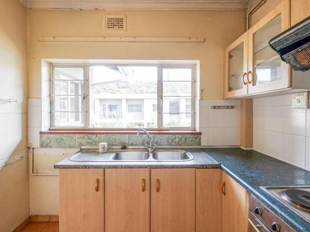 Apartment for sale in Kingsburgh, Kwazulu-natal