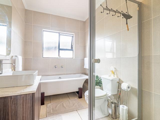 Apartment for sale in Douglasdale, Randburg