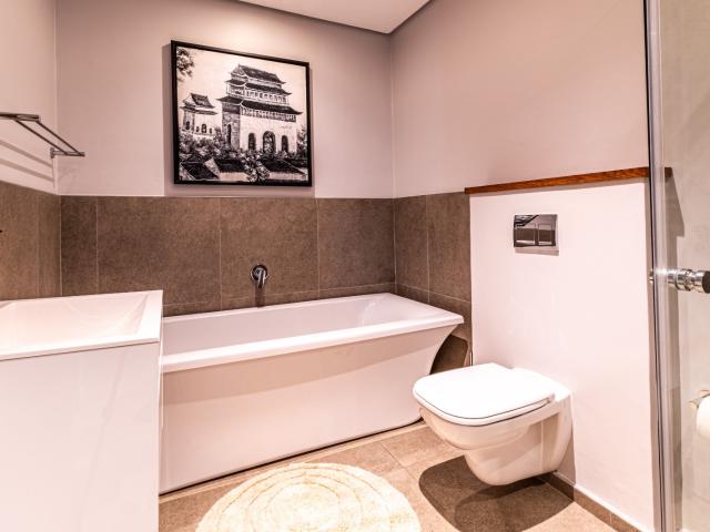 Apartment for sale in Princess Grant, Kwazulu-natal