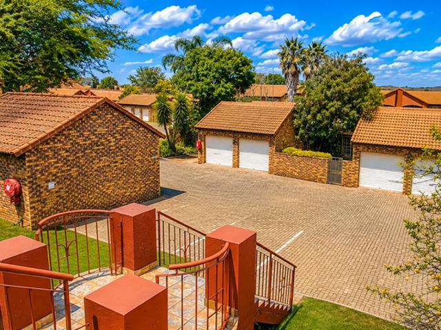Apartment for sale in Equestria, Gauteng