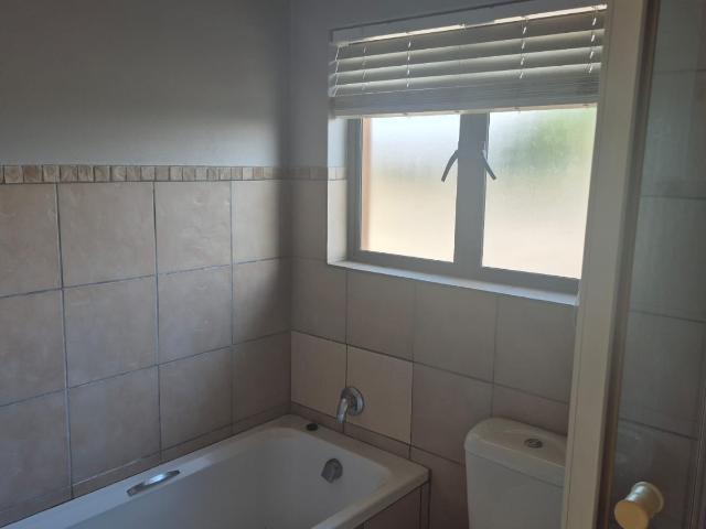 Apartment for sale in Queensburgh, Kwazulu-natal