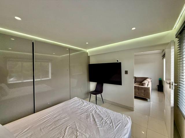 Apartment for sale in Seaview, Kwazulu-natal