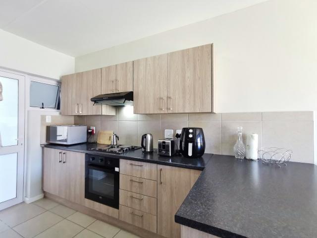 Apartment for sale in Port Elizabeth, Eastern Cape