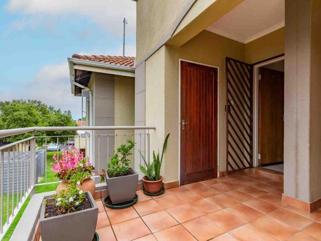 Apartment for sale in Farrarmere, Ekurhuleni