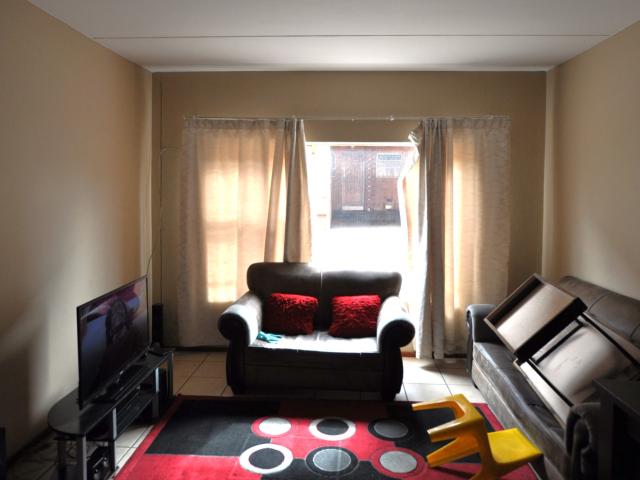 Apartment for sale in Nooitgedacht, Gauteng