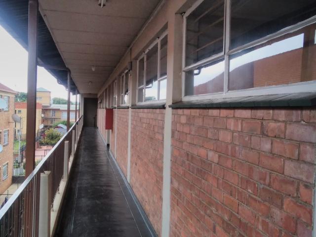 Apartment for sale in Nooitgedacht, Gauteng