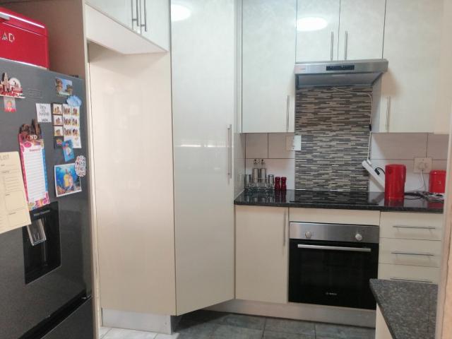 Apartment for sale in Nooitgedacht, Gauteng