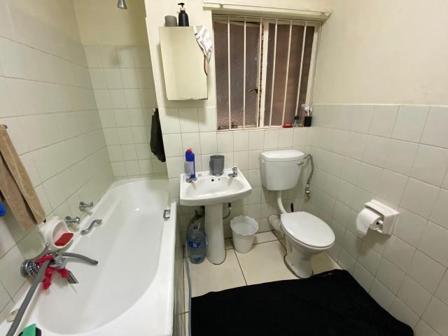 Apartment for sale in Nooitgedacht, Gauteng