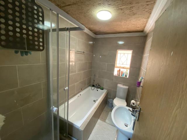 Apartment for sale in Nooitgedacht, Gauteng
