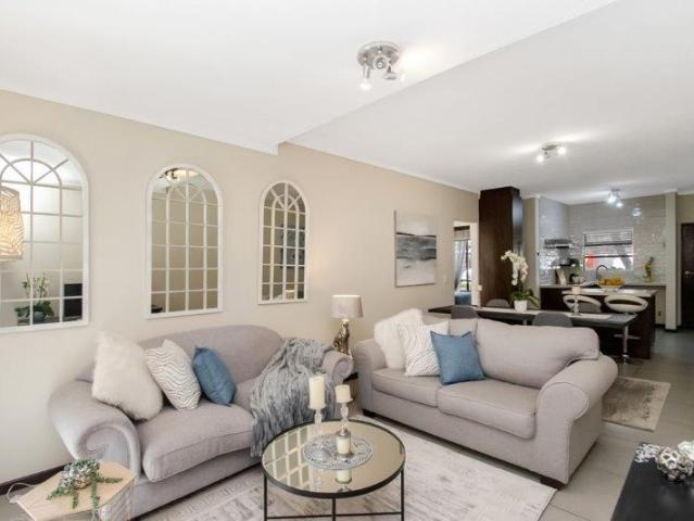 Apartment for sale in Douglasdale, Randburg