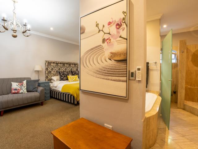 Apartment for sale in Pniel, Western Cape