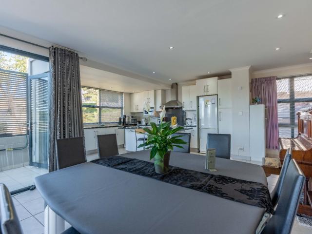 Apartment for sale in Kloof, Kwazulu-natal